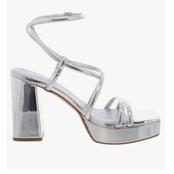 Marc Fisher Women's Gimie Silver Chrome NEW! Size 8 - Picture 2 of 8